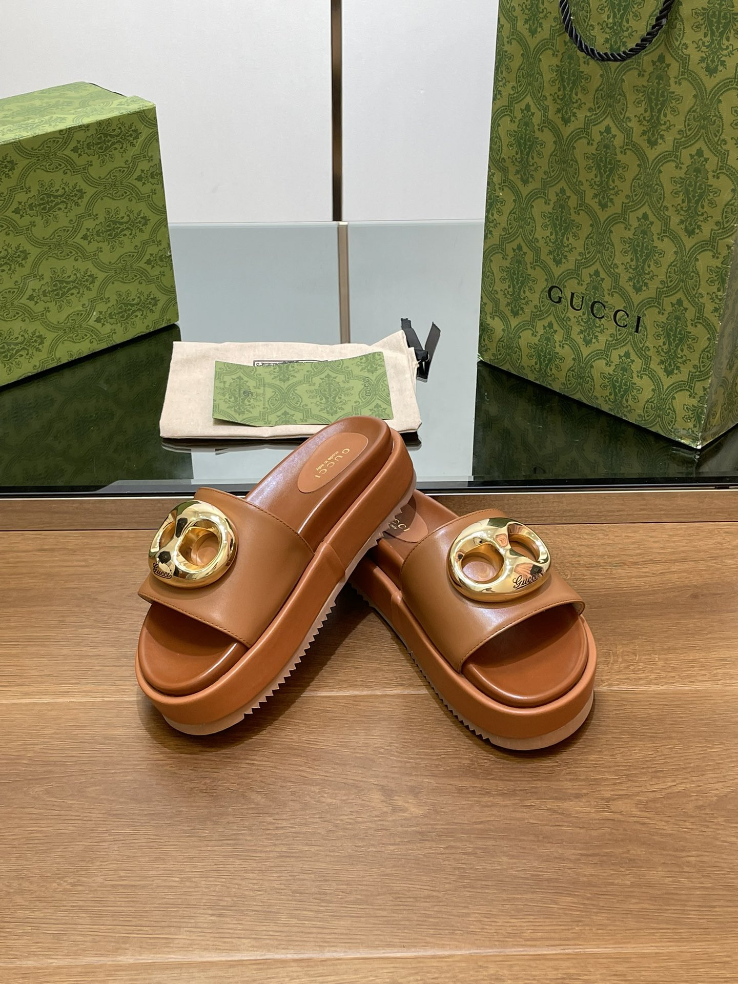 UA Gvc*1 MARINA CHAIN SLIDE