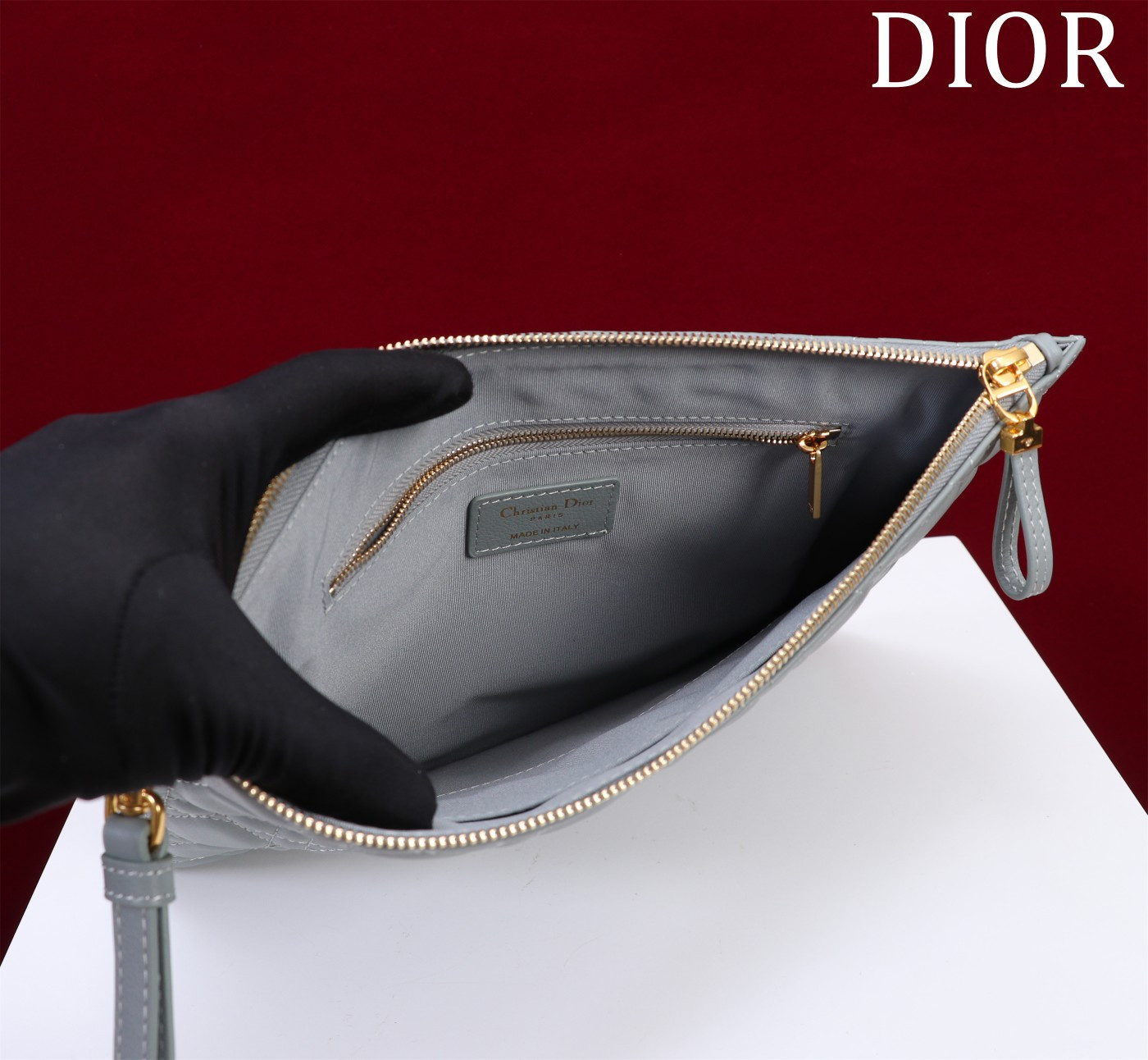 Large D10r Caro Daily Pouch 30 x 21.5 cm