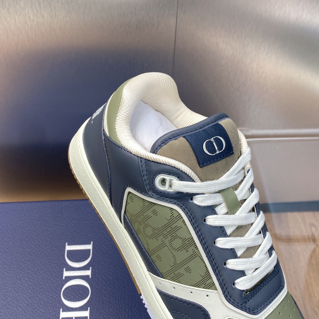 UA D10r B27 Sneaker