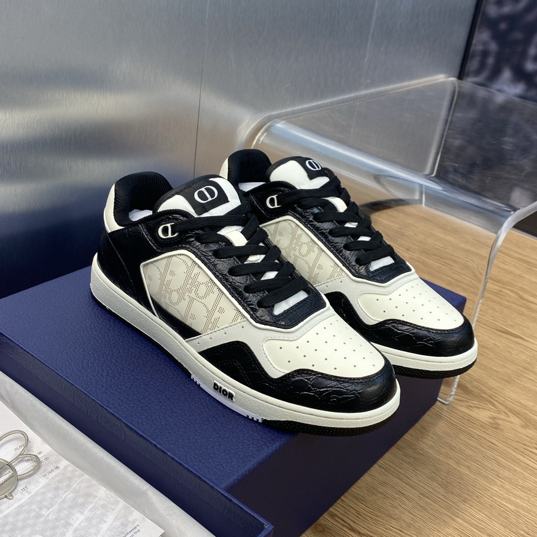 UA D10r B27 Sneaker