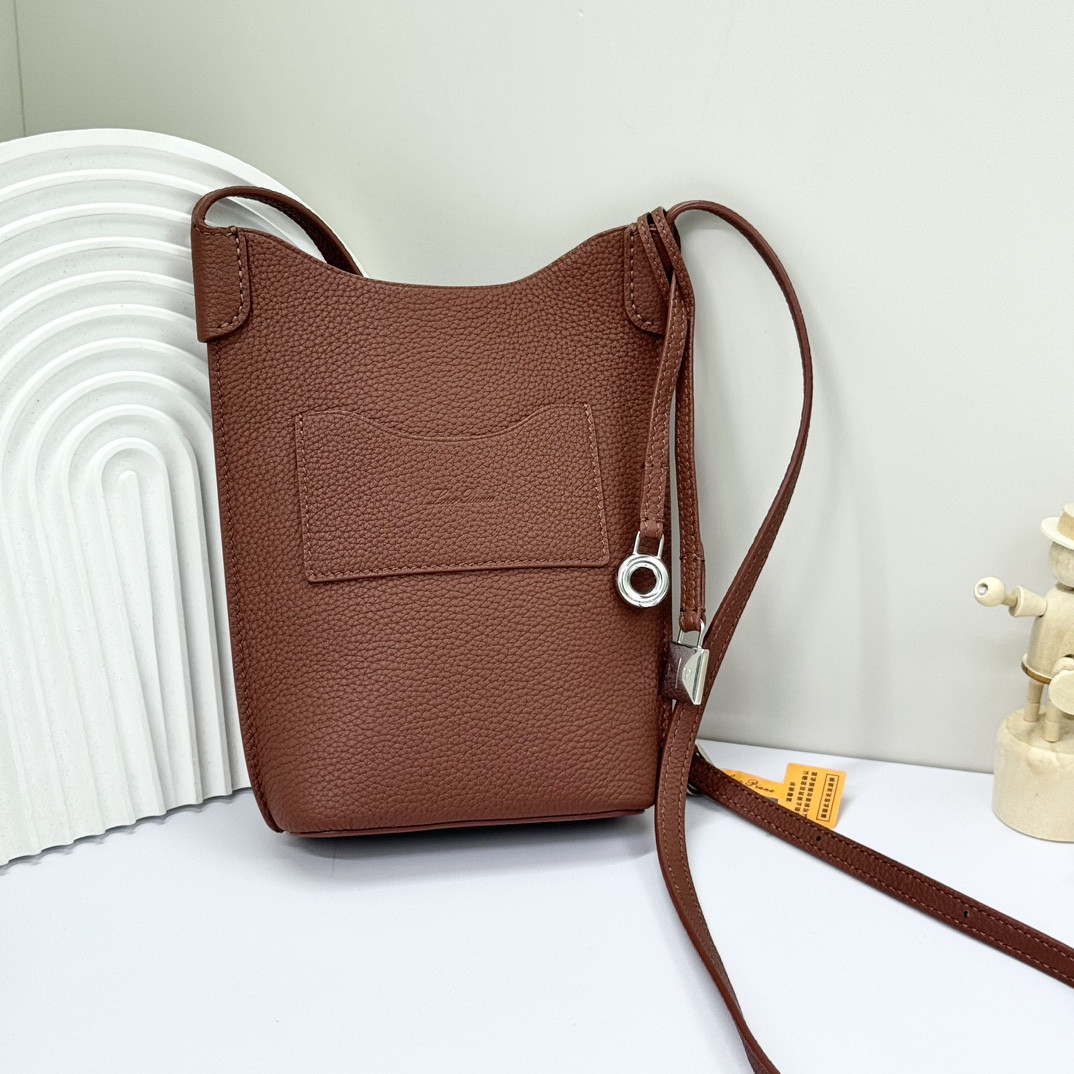 L0r0 P1ana Mini Bale Bag Calfskin 20x15x4cm