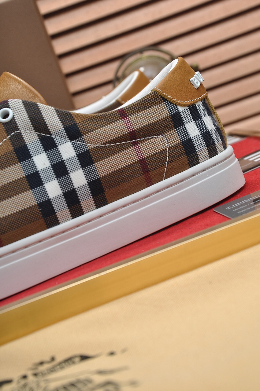 UA Bv*b*rry Check Sneakers