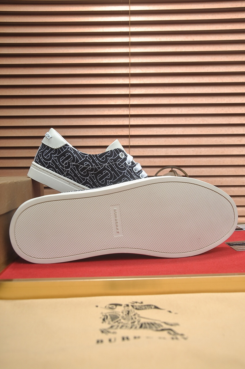 UA Bv*b*rry Sneakers