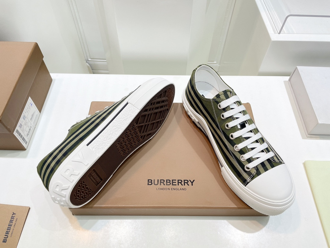 UA Bv*b*rry Check Sneakers