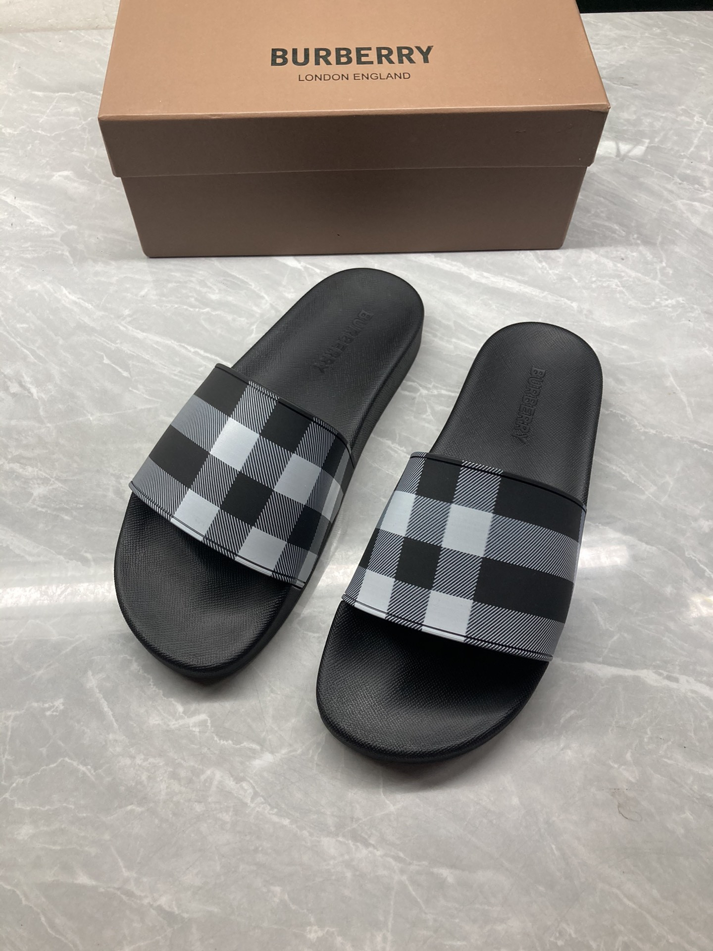 Bv*b*rry Check Slides