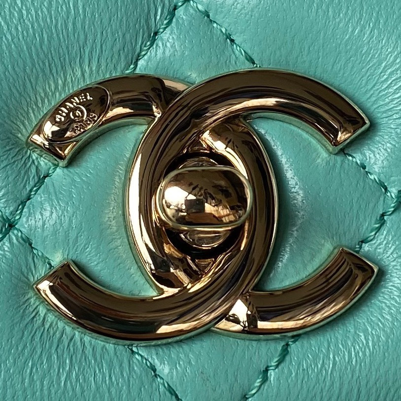 Ch**el Trendy CC 23S 14.5 × 19.5 × 8 cm