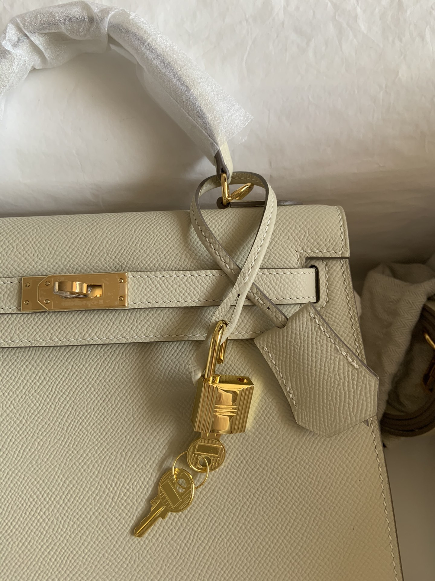 H**me5 Kelly Gold-tone Hardware 25 28