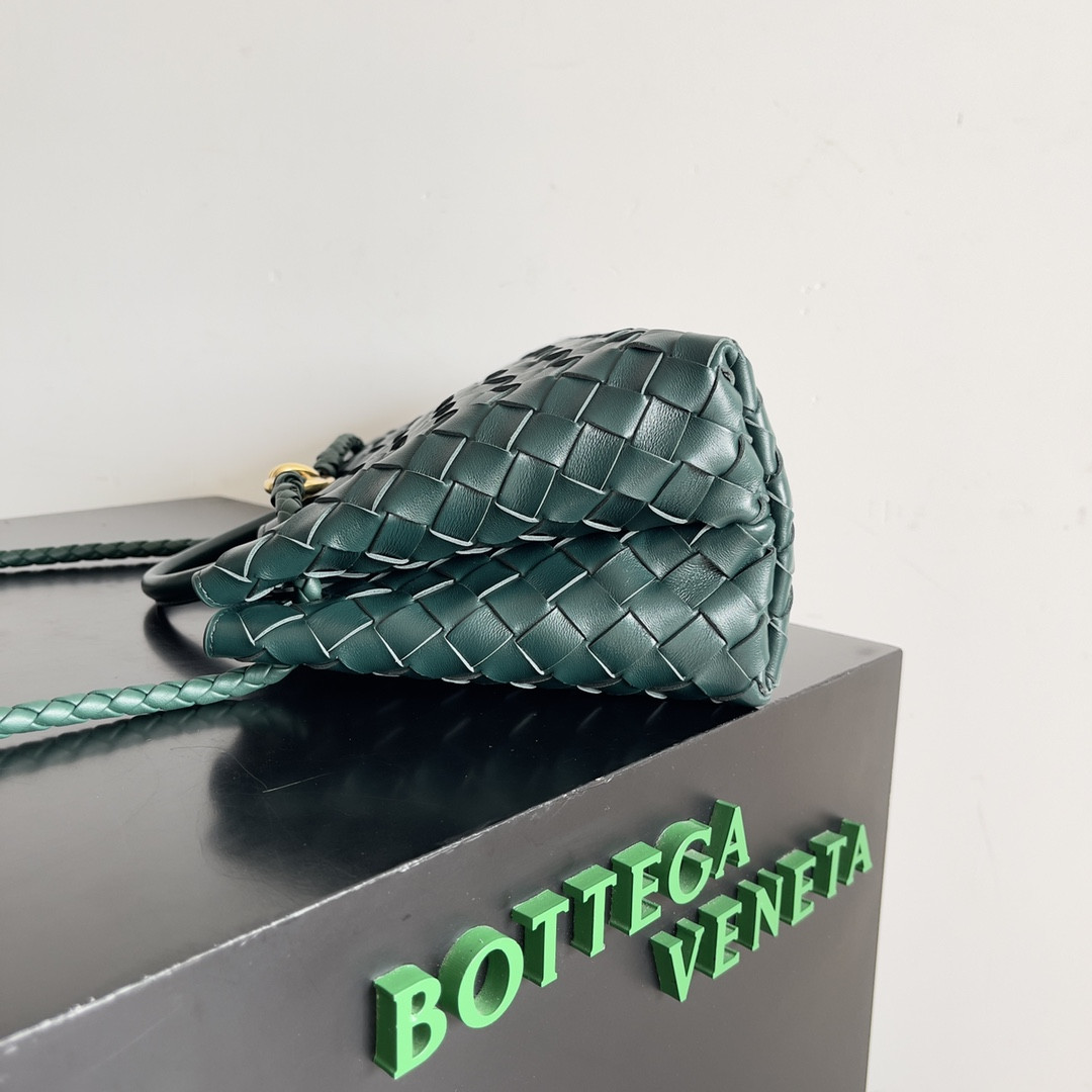 B0tt*ga Ven*ta East-West Andiamo 29x10x18CM