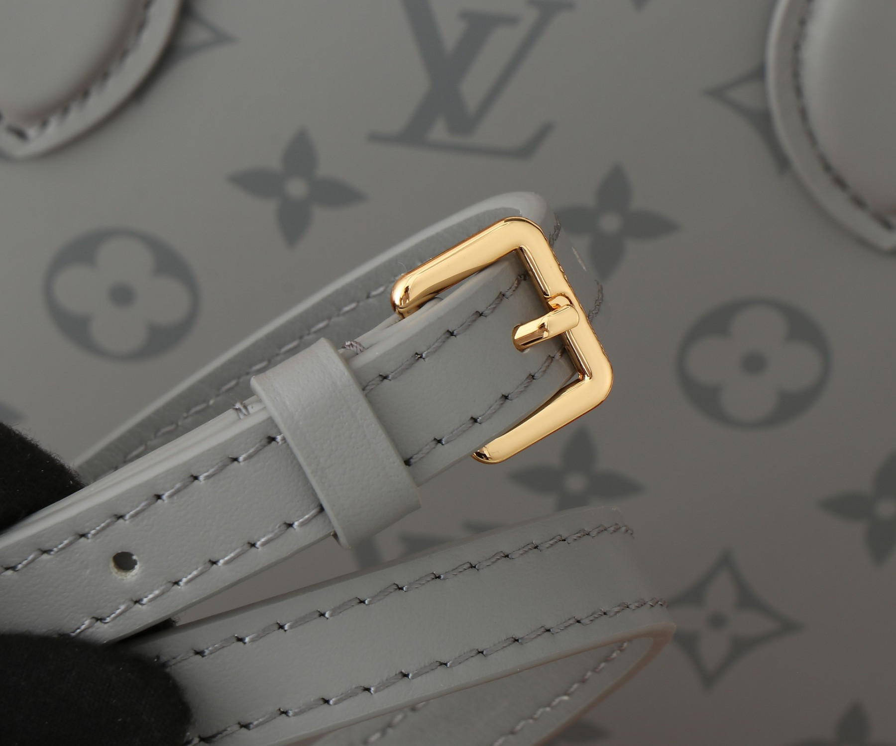 LV Monogram Ink  Small OnTheGo  M12465 25x19x11.5CM
