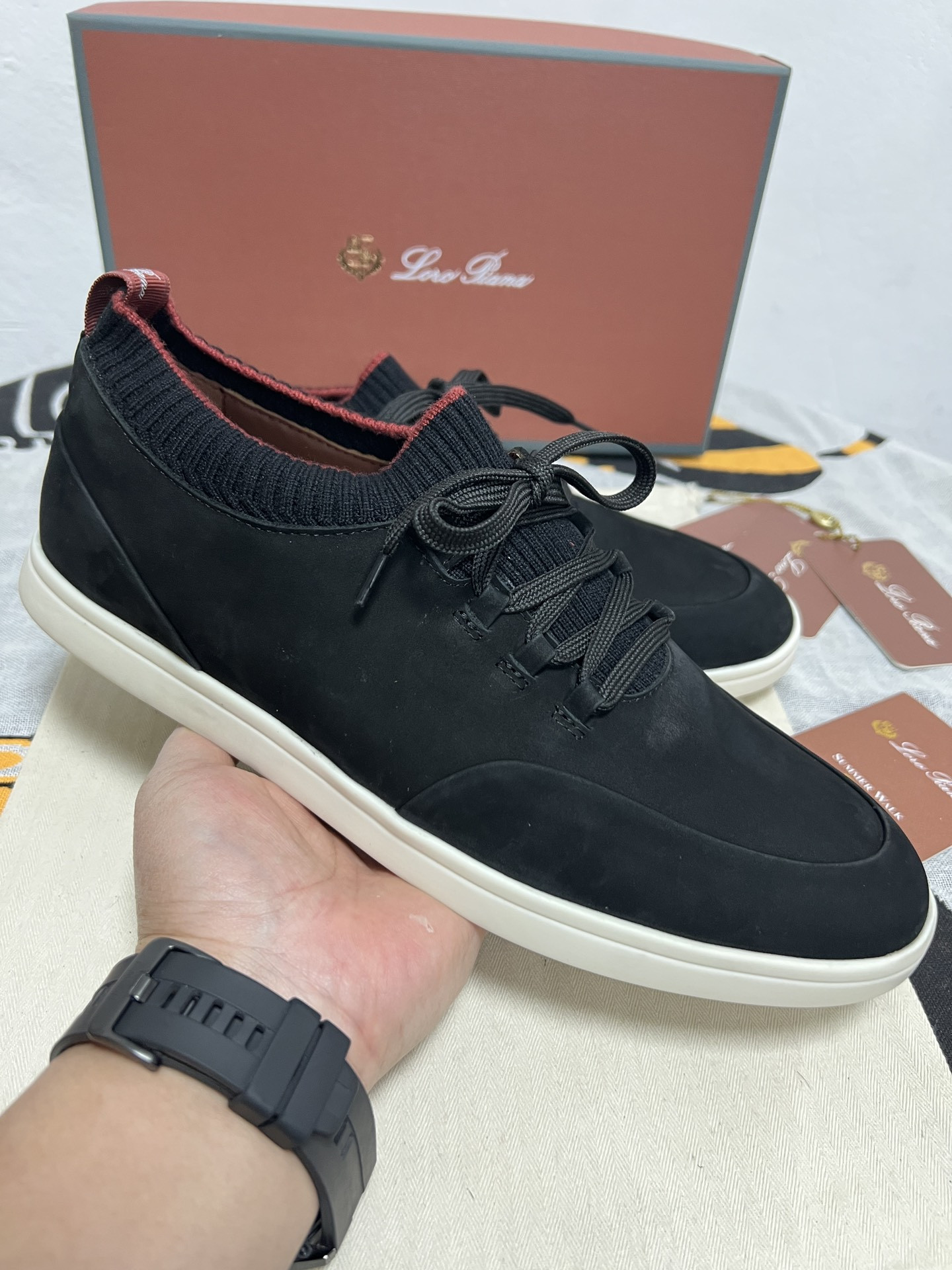 UA L0r0 P1ana Soho Walk Sneaker