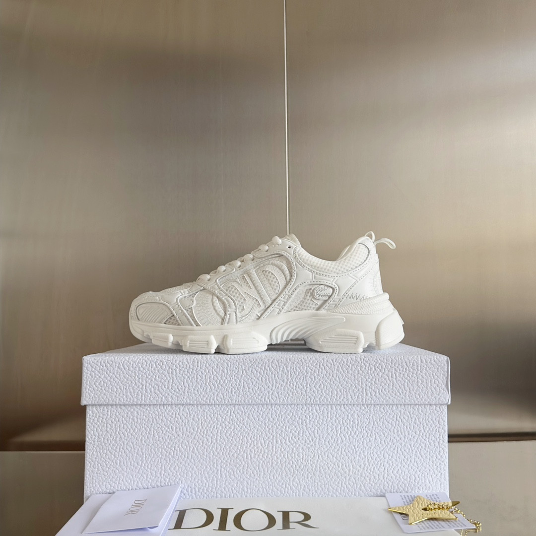 UA D10r Chrono Sneaker