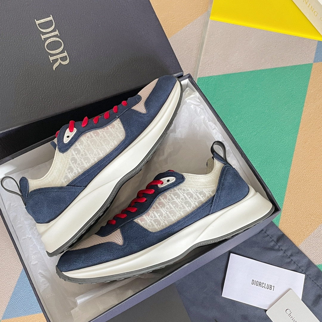 UA D10r B25 Runner Sneaker
