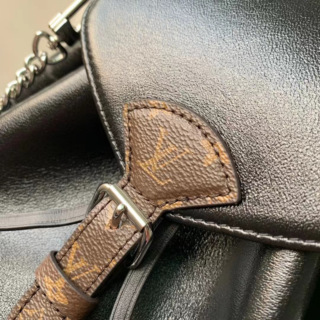 LV Montsouris PM M12587 28x30x18CM