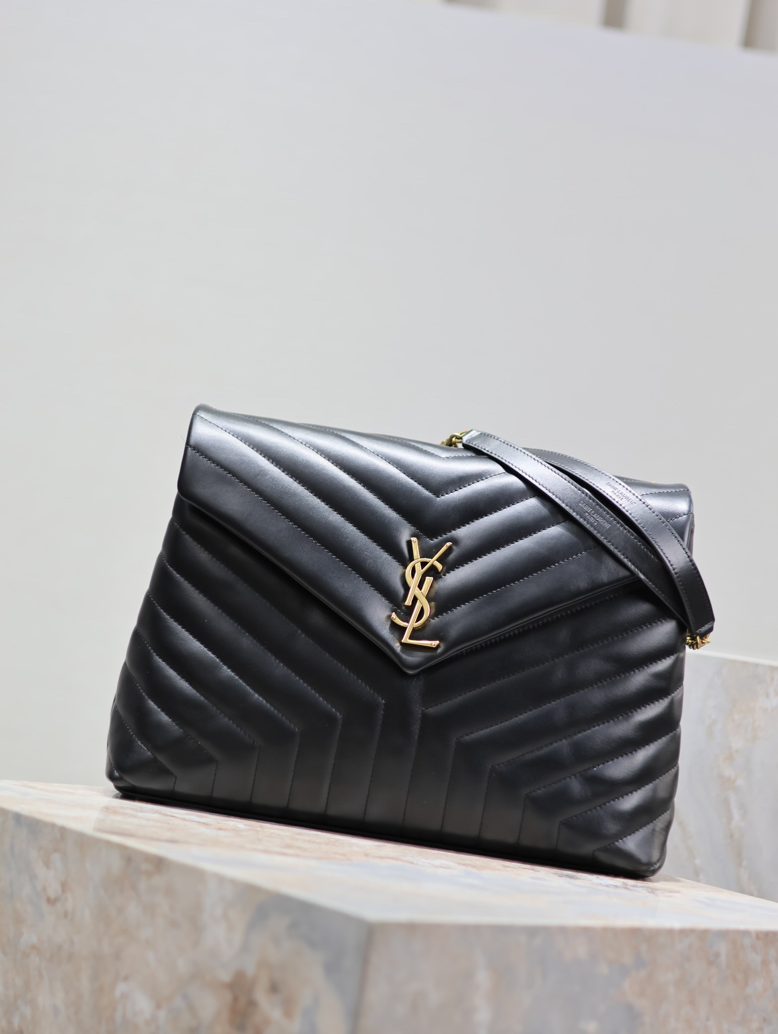 Y51 LouLou 36×27×14cm