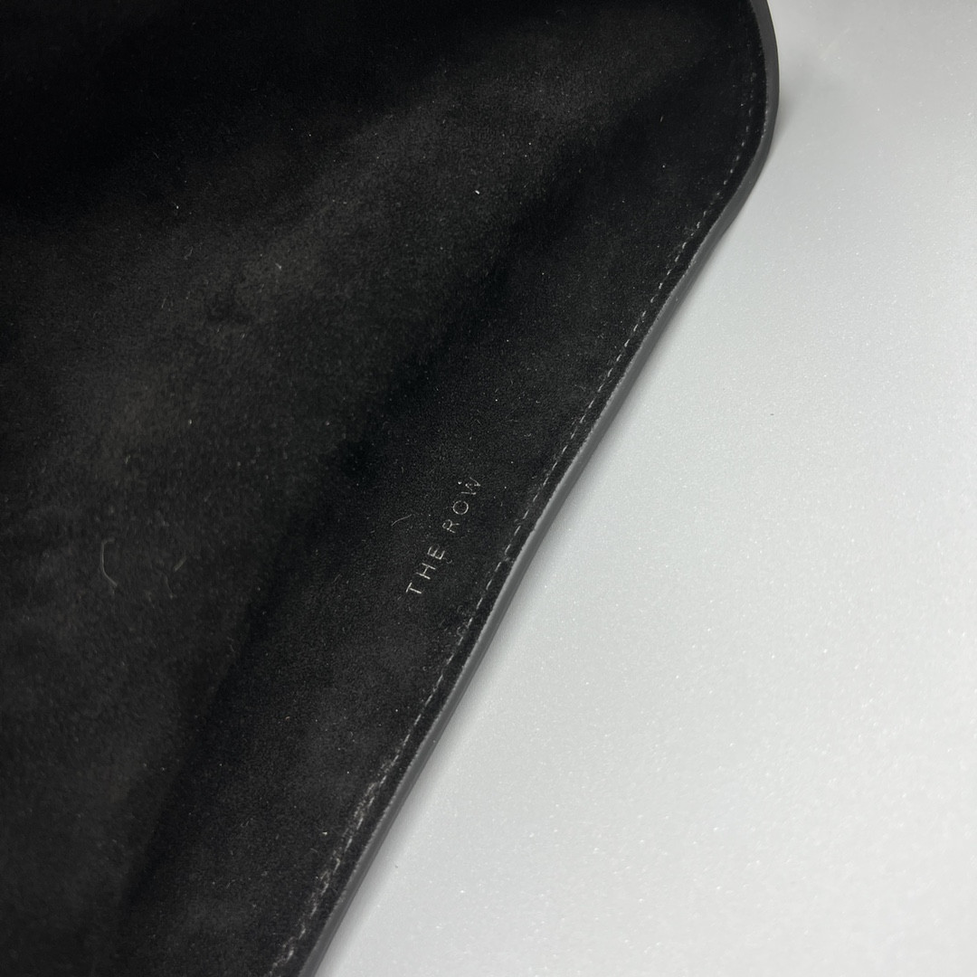 The R0w MARGAUX 15 38.5x16x30cm