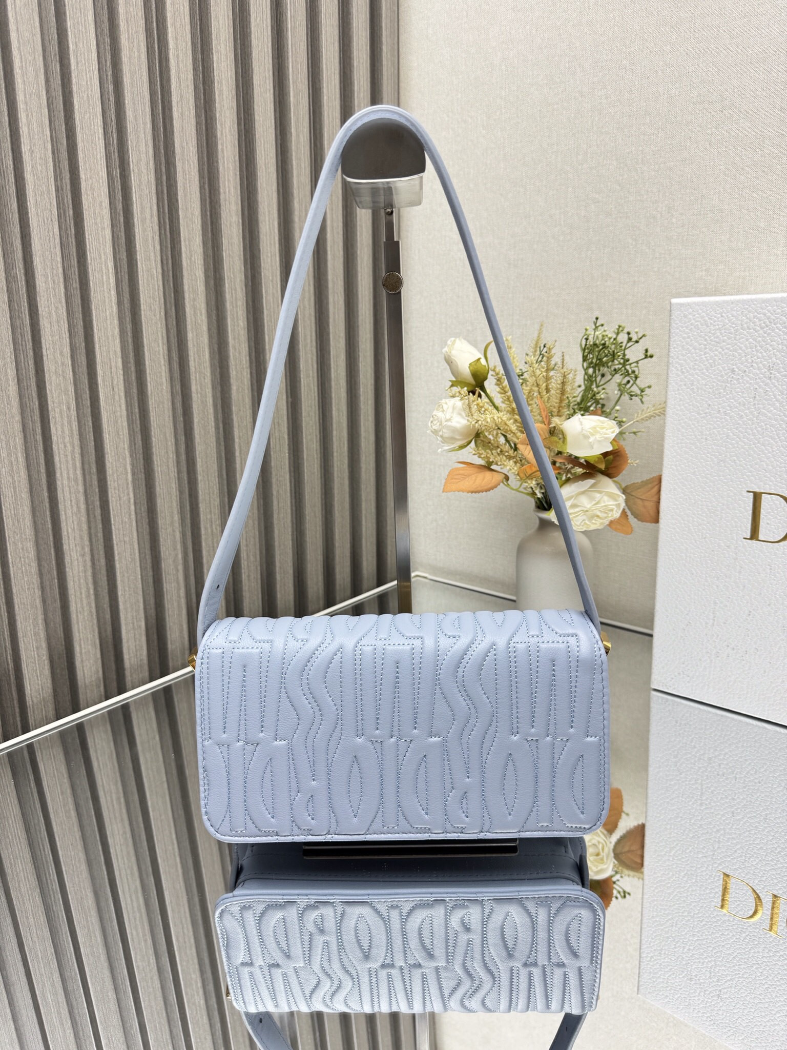 D10r Miss D10r flap bag 22 x 11 x 6 cm