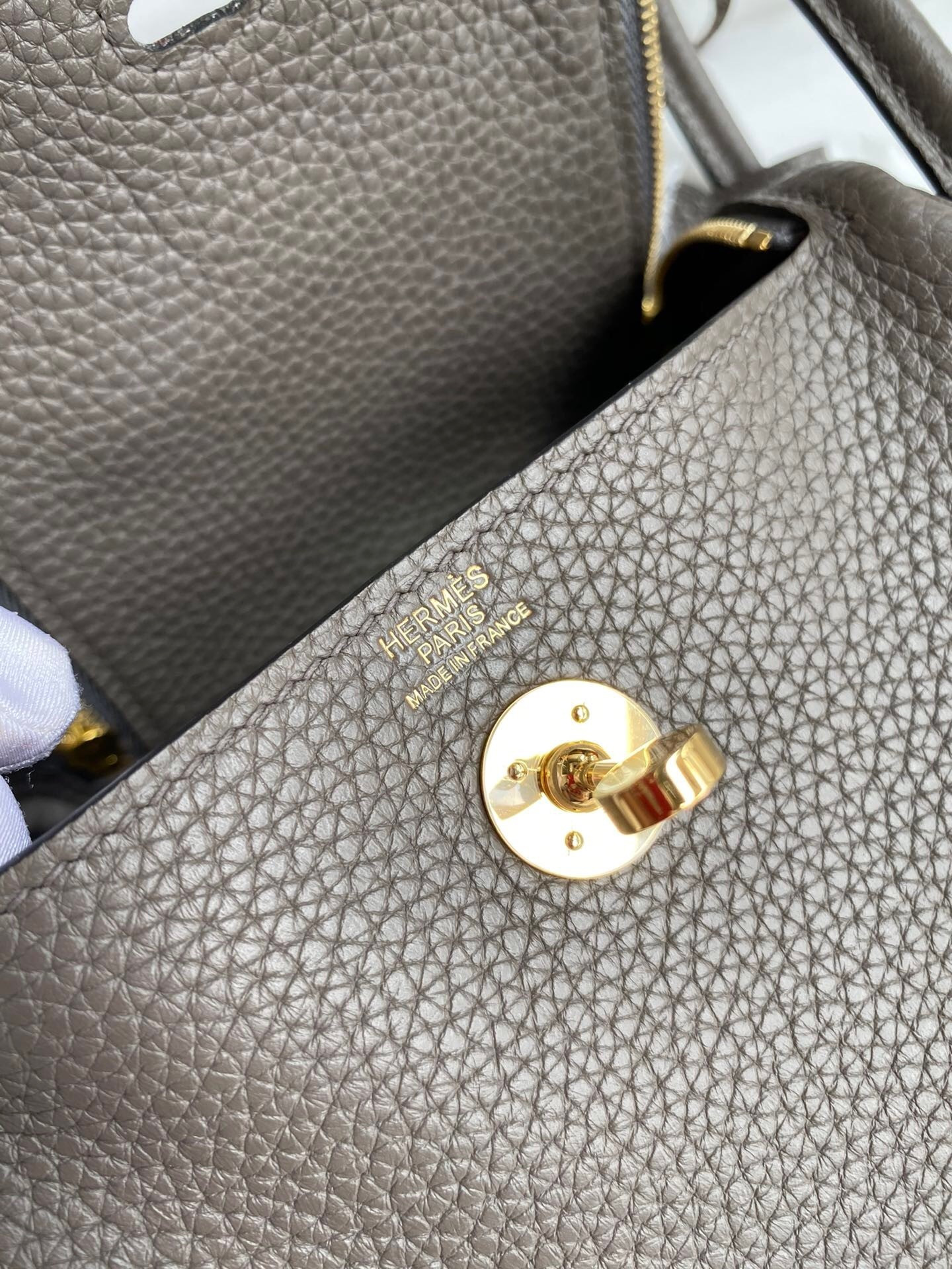 H**me5 Mini lindy 19cm