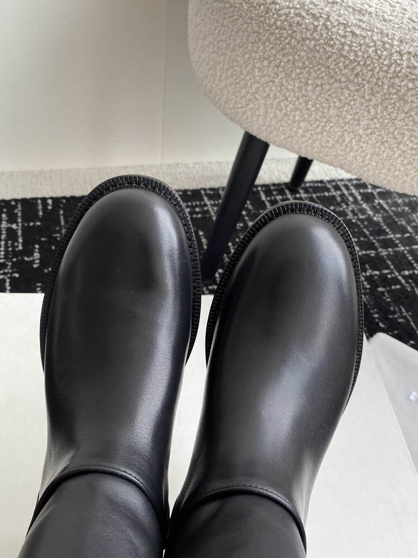 UA The R0w Boot