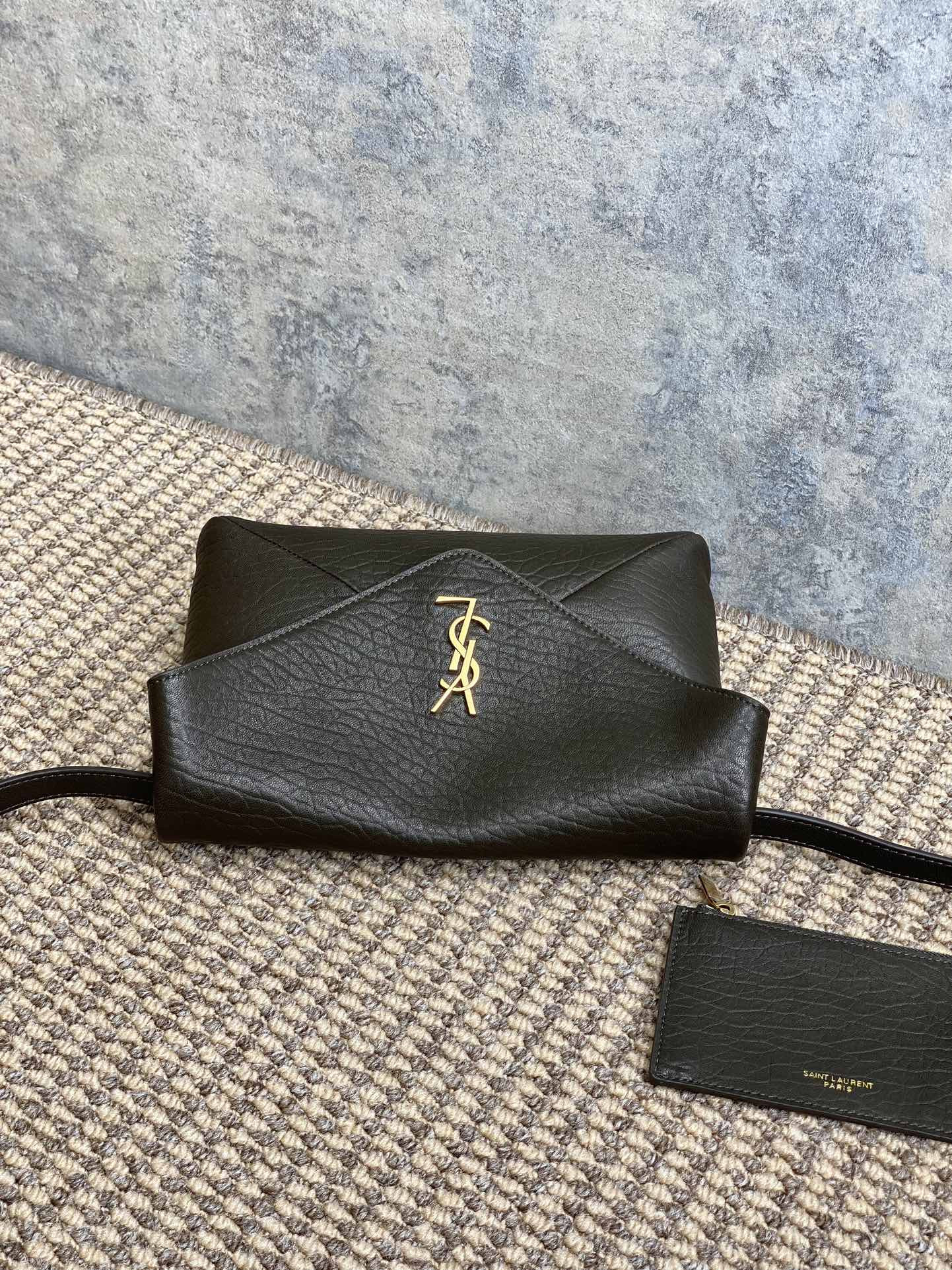 Y51 CASSANDRE envelope messenger in lambskin 23X16.5X6cm