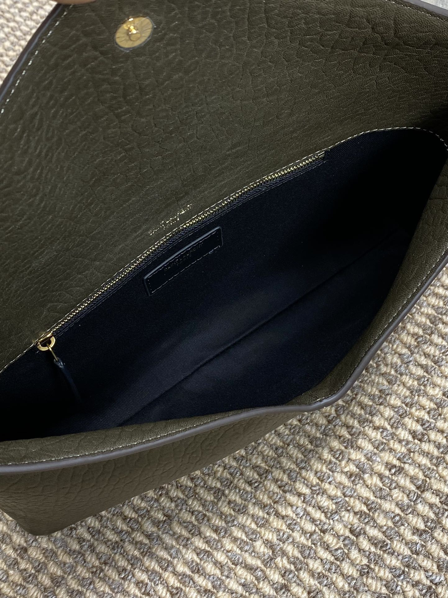 Y51 CASSANDRE large envelope pouch in lambskin 29.5x18x4.5cm