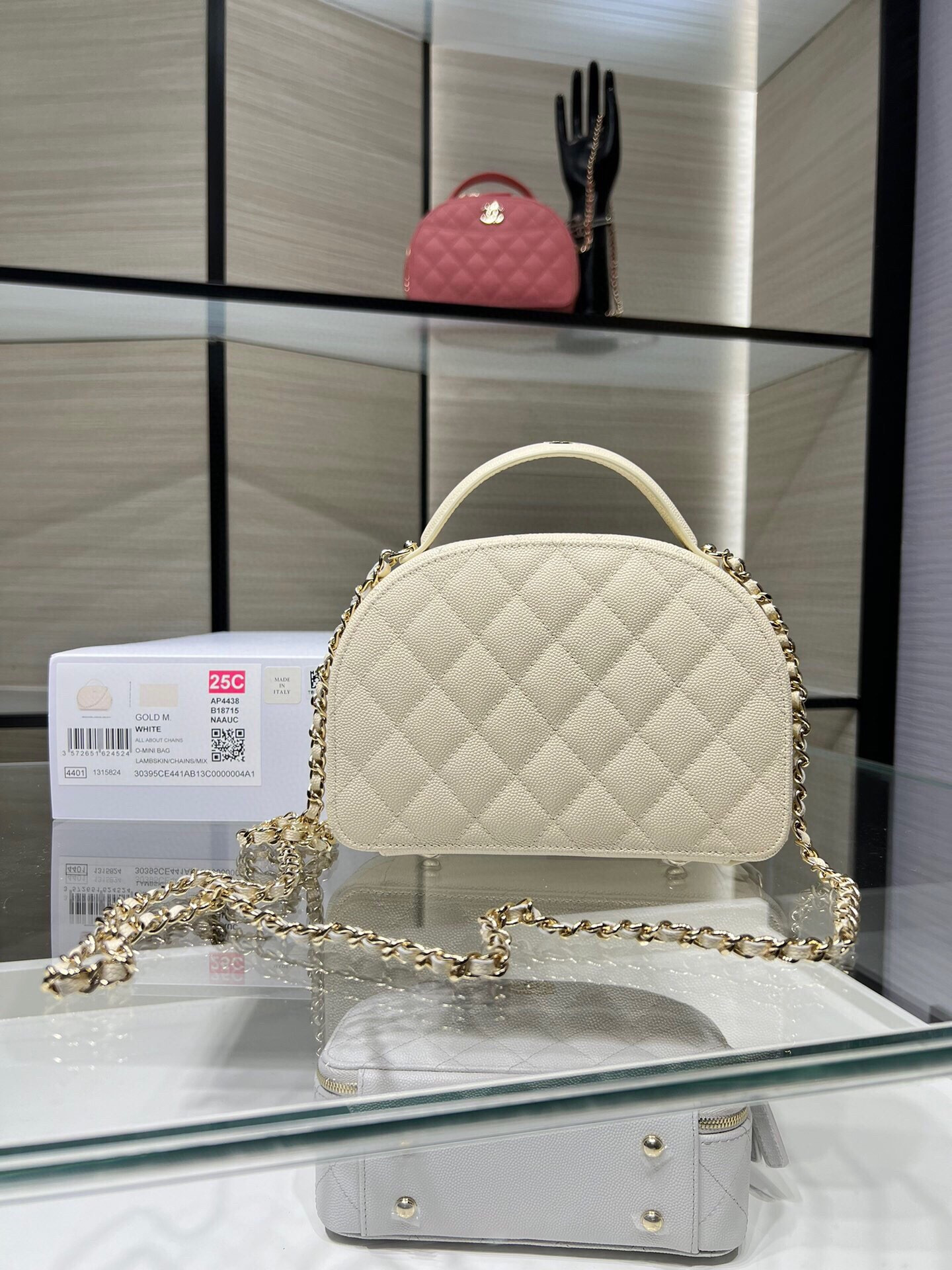 Ch**el 25C Chain shell bag 18X16X6cm