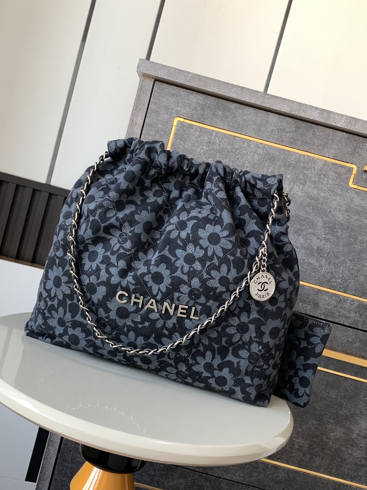 Ch**el 22 HANDBAG 39×42×8cm