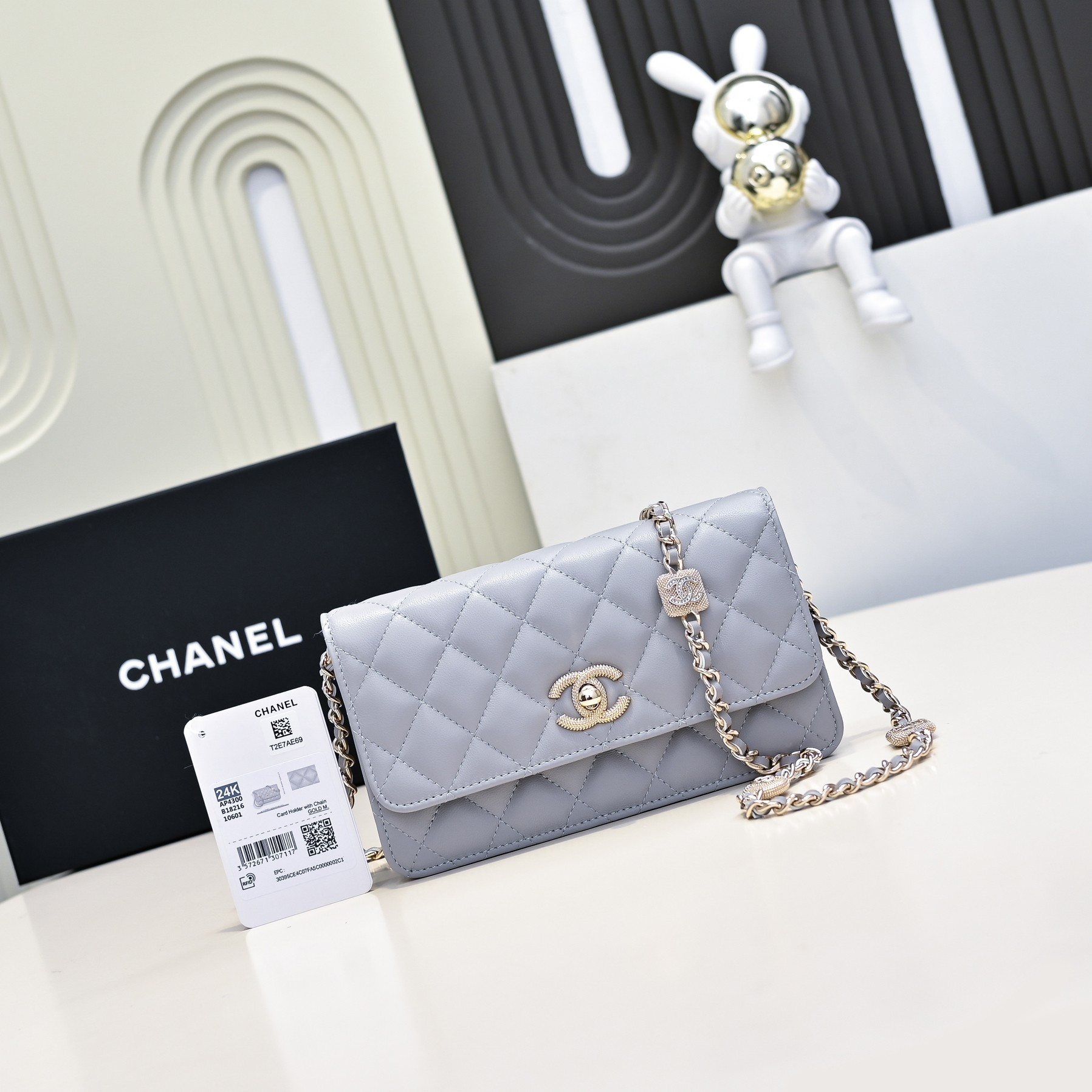 Ch**el Clutch with Chain 11x18.5x6cm