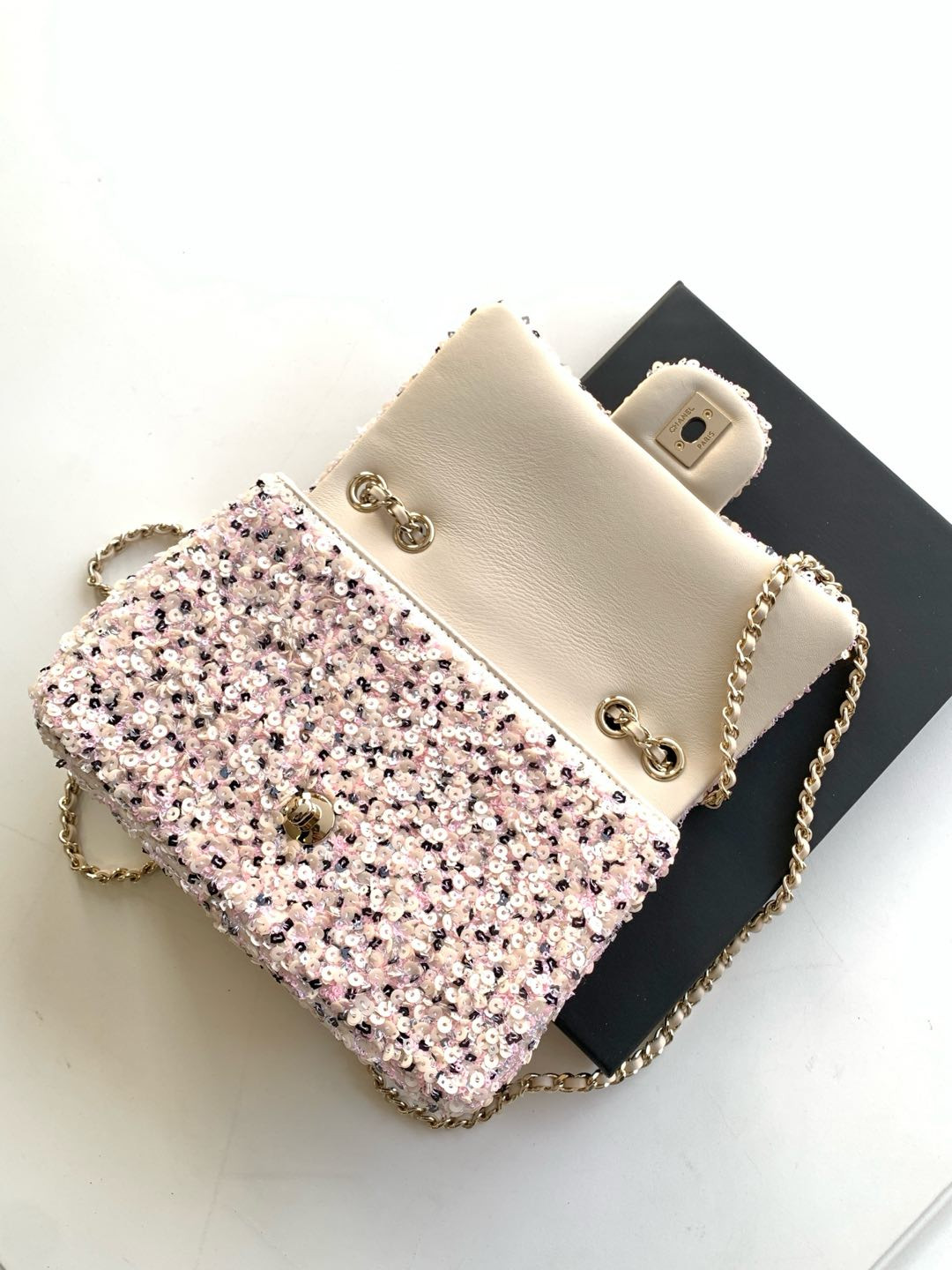 Ch**el Flap Bag 20cm