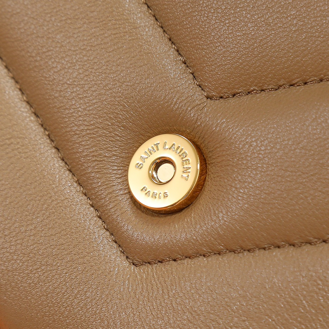 Y51 LOULOU MINI in lambskin 20X12X5cm