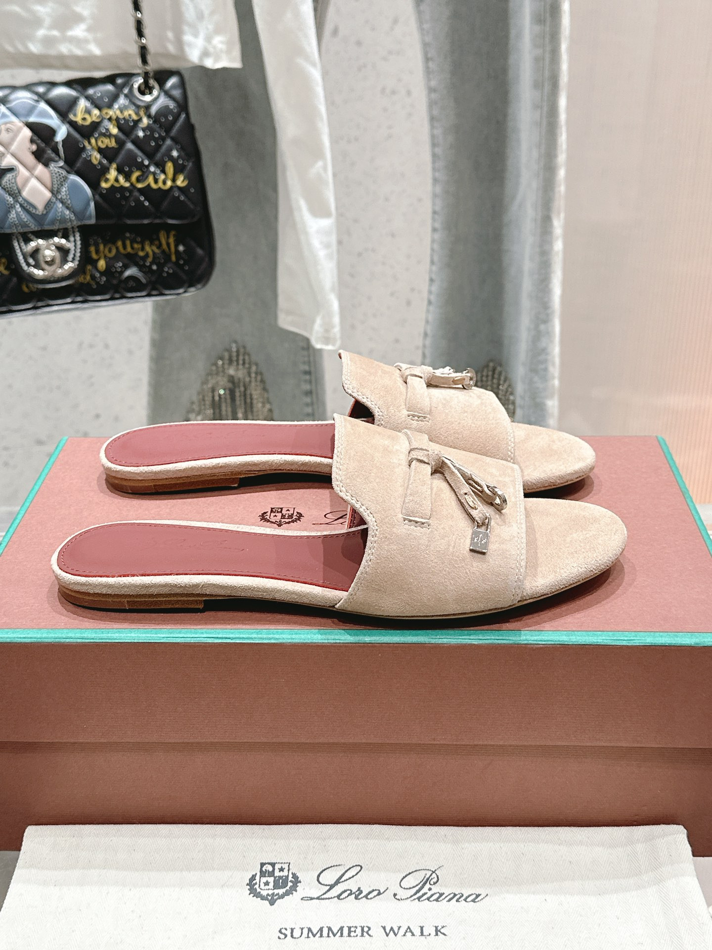 UA L0r0 P1ana Summer Charms Sandal