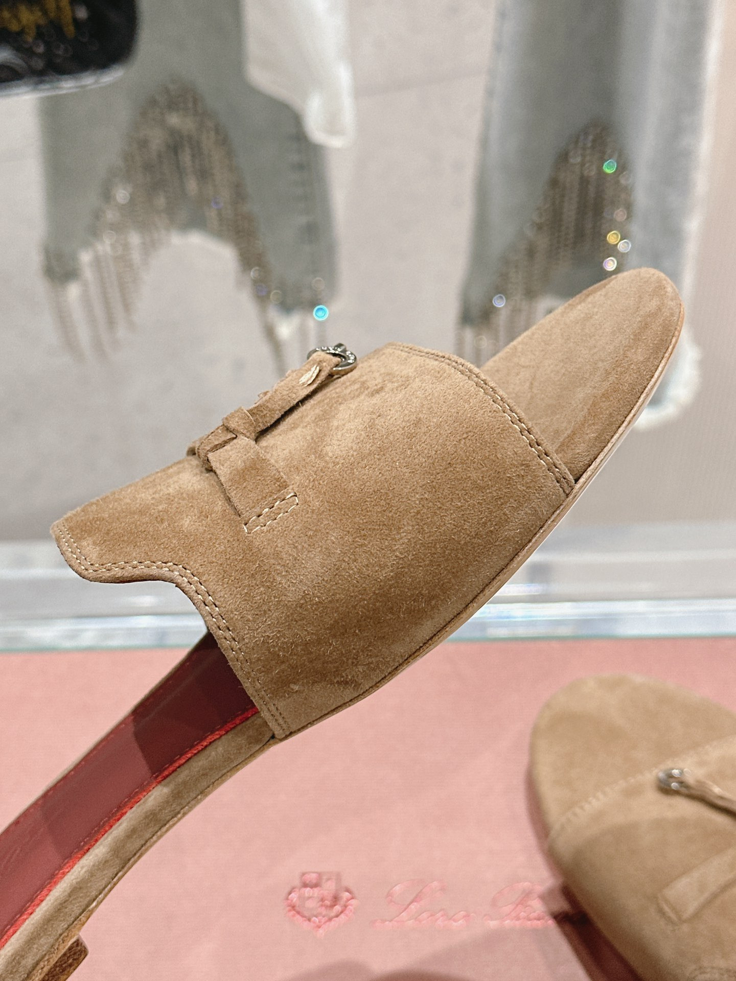 UA L0r0 P1ana Summer Charms Sandal