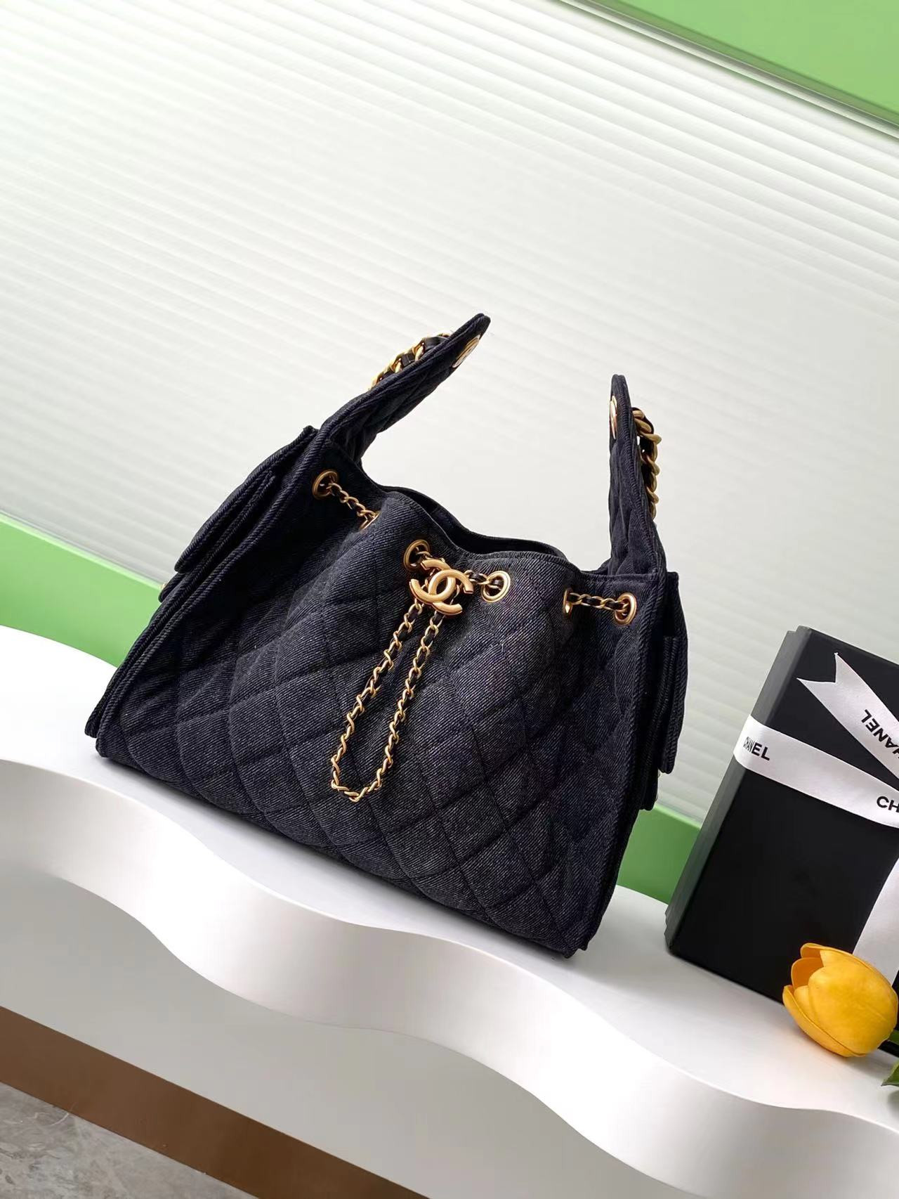 Ch**el 25 small Bucket Hobo handbag AS5293 30x26x14cm