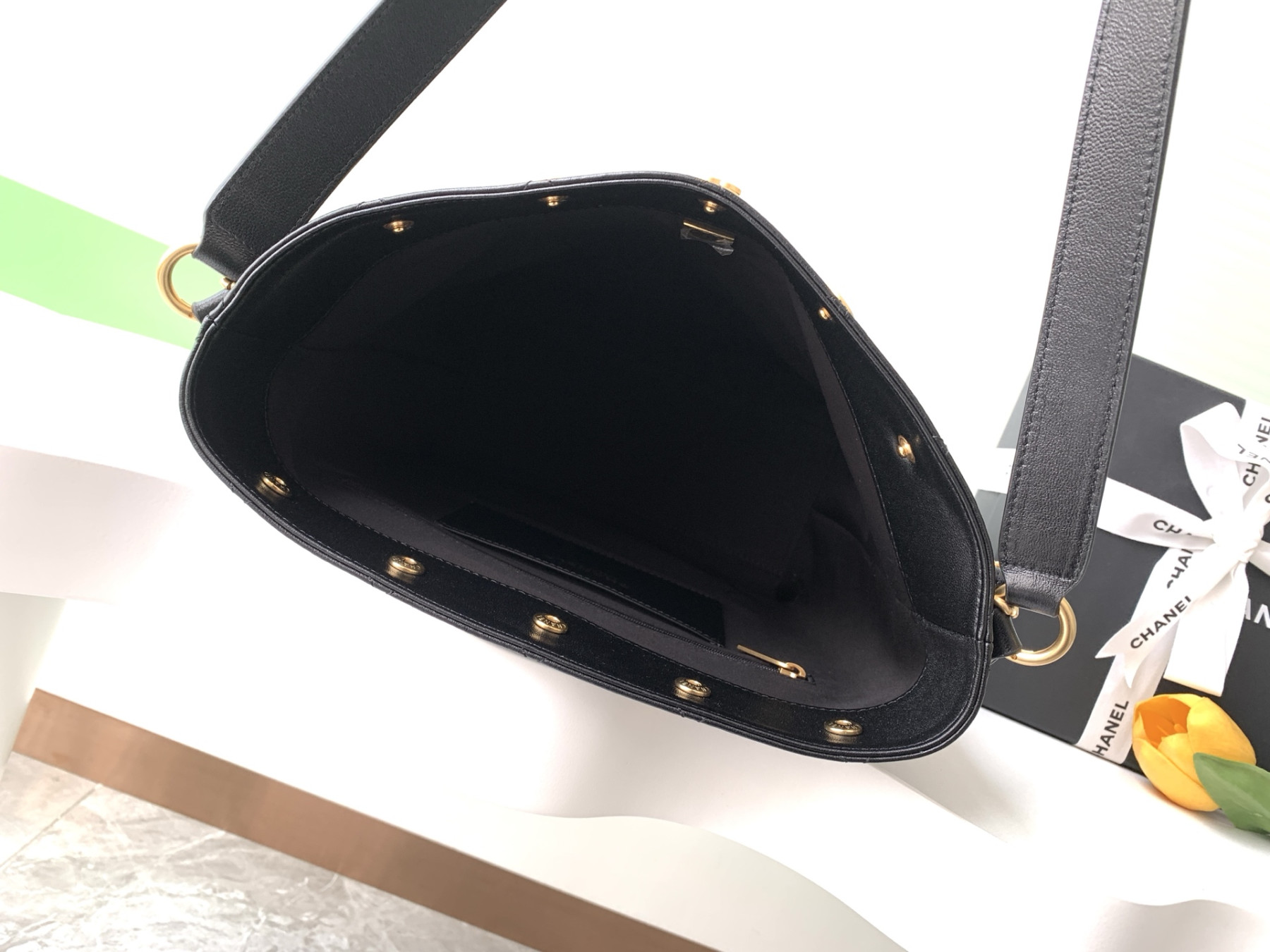 Ch**el Large Bucket Bag 28x31x15cm AS5406