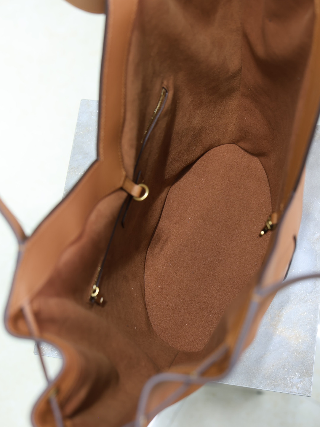 Y51 Y Large Hobo (Leather) 35 x 25 x 15 cm