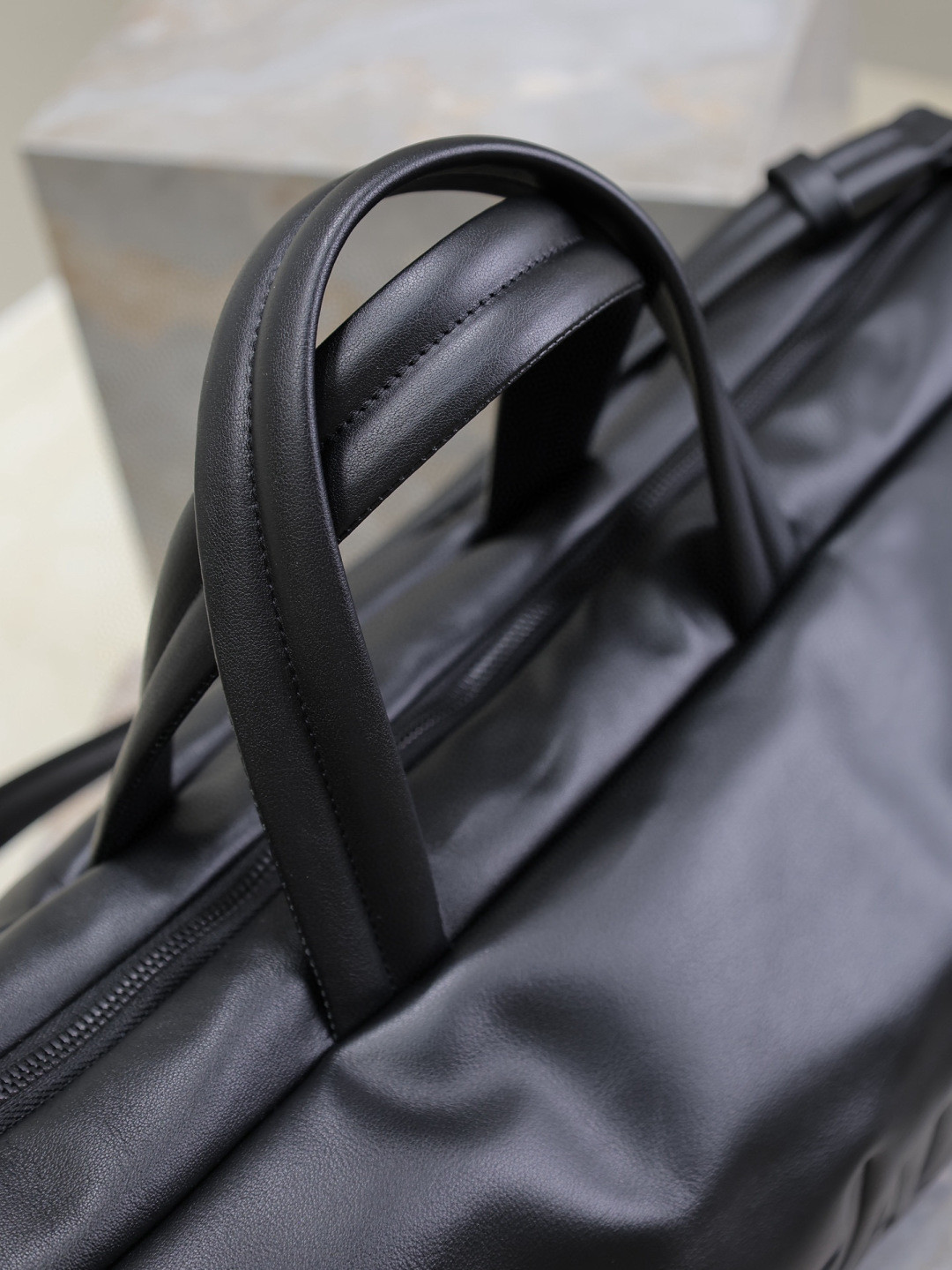 Y51 Sa1nt Lau*nt duffle in lambskin 53x24x22cm