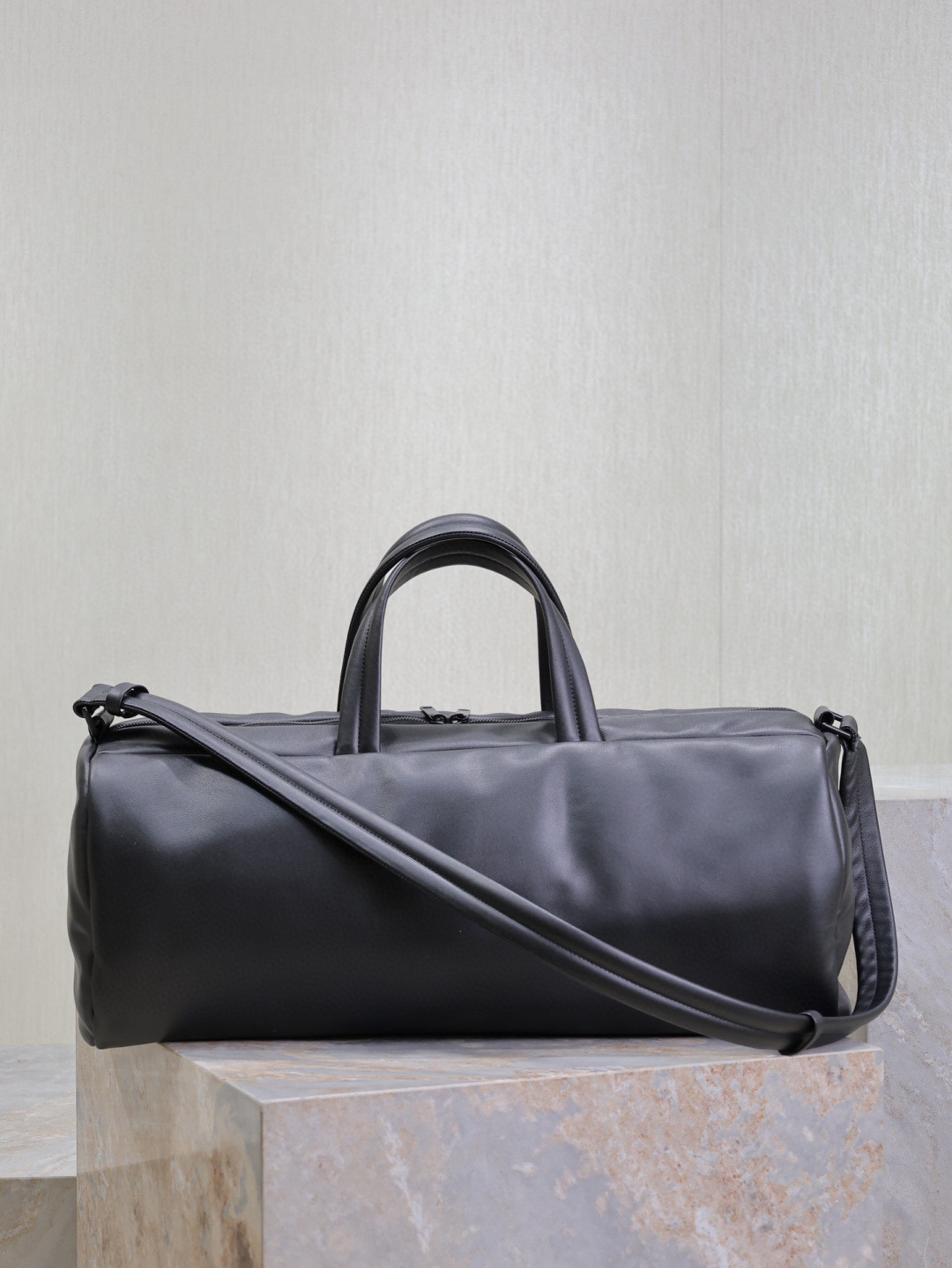 Y51 Sa1nt Lau*nt duffle in lambskin 53x24x22cm