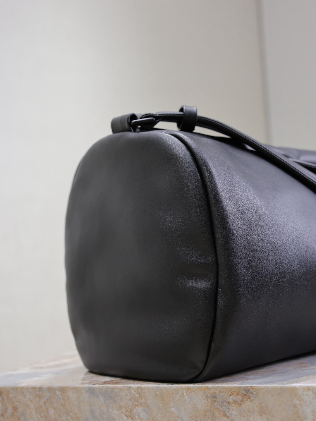 Y51 Sa1nt Lau*nt duffle in lambskin 53x24x22cm