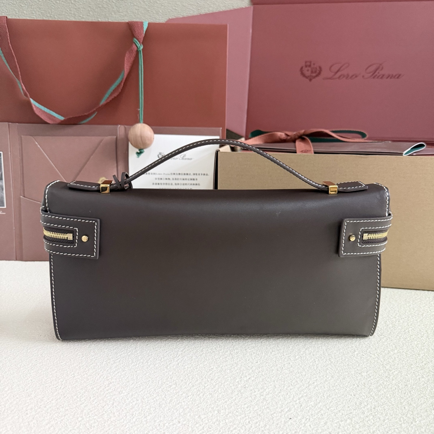 L0r0 P1ana Extra Clutch L29 29x14x3cm