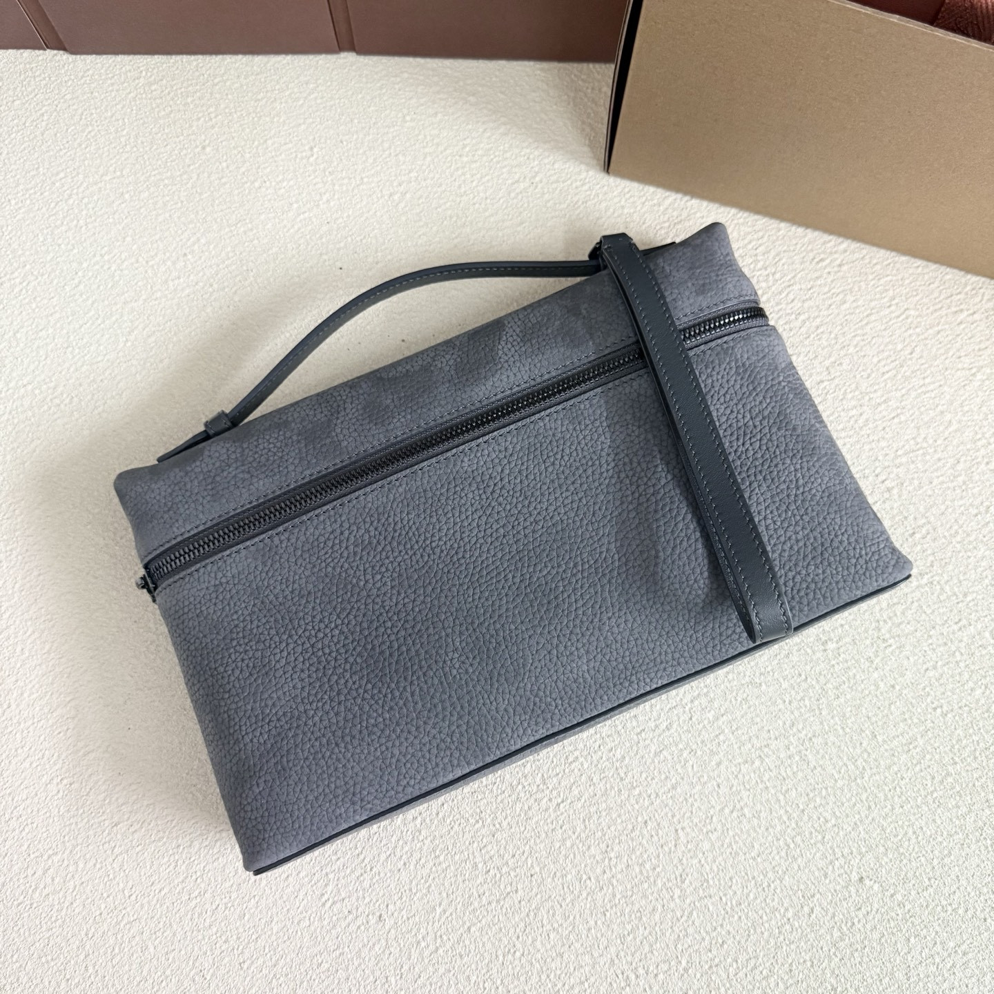 L0r0 P1ana Extra pouch L29 29x18x5cm