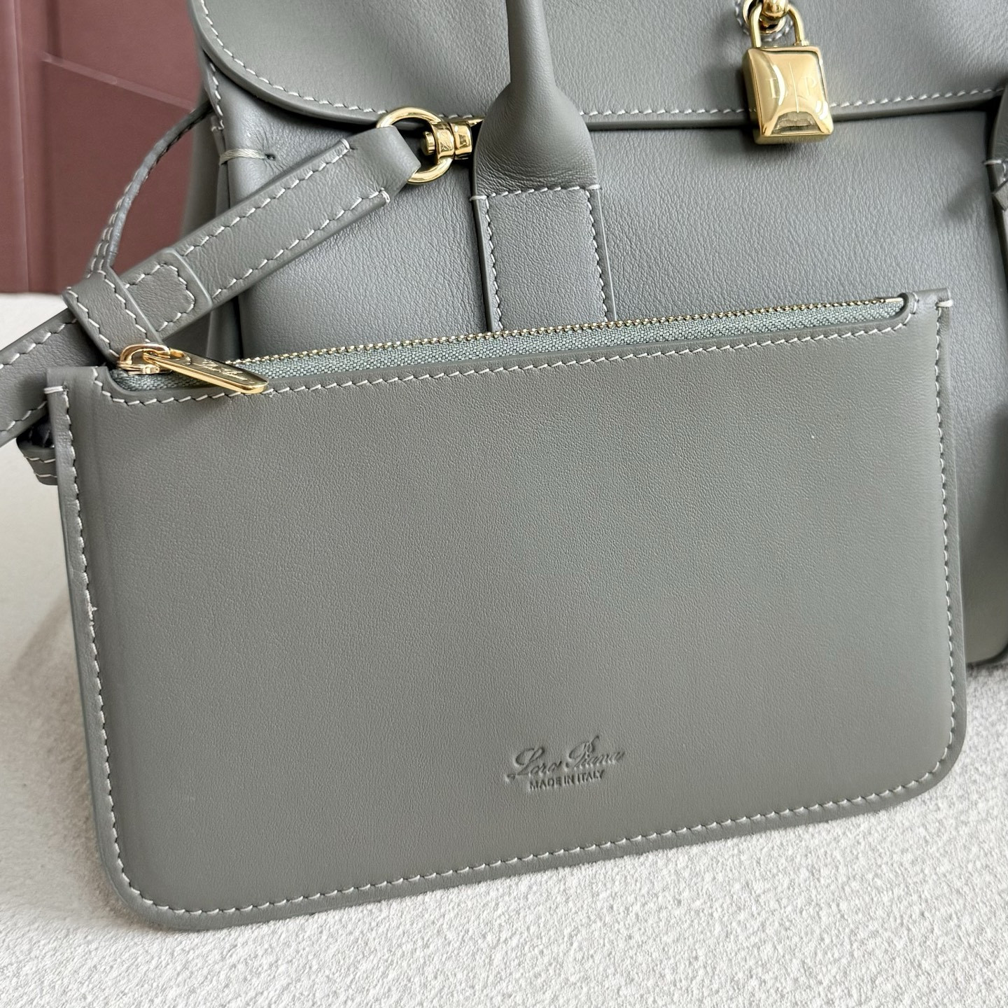 L0r0 P1ana Loom L25 Calfskin 25x18x12.5cm