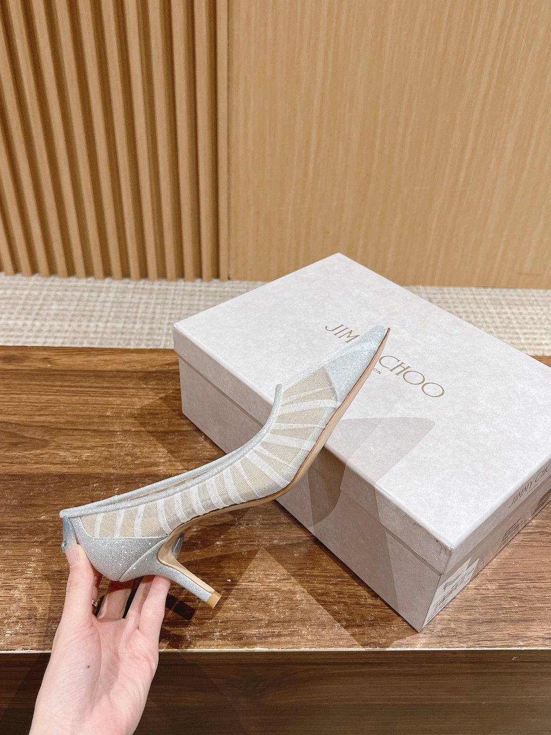 UA J1m*y Ch00 Pumps