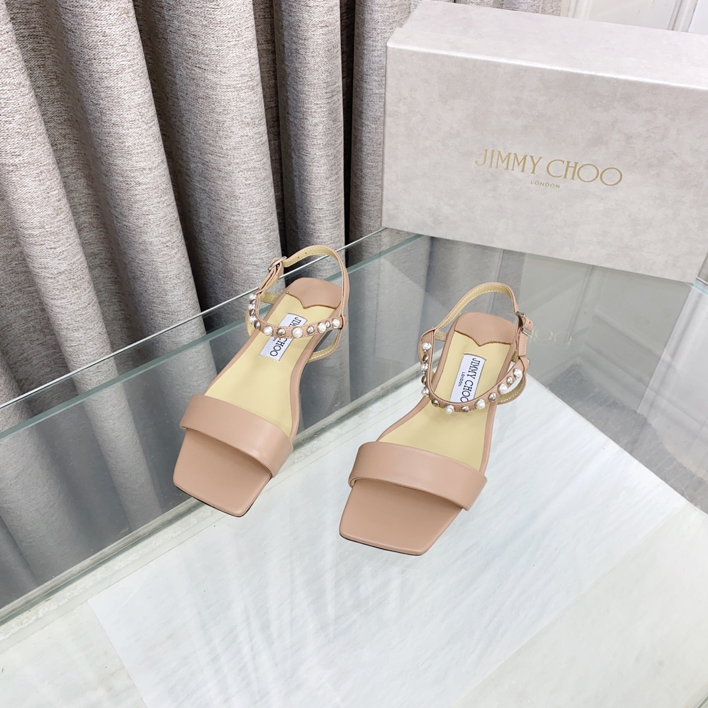 UA J1m*y Ch00 Sandals