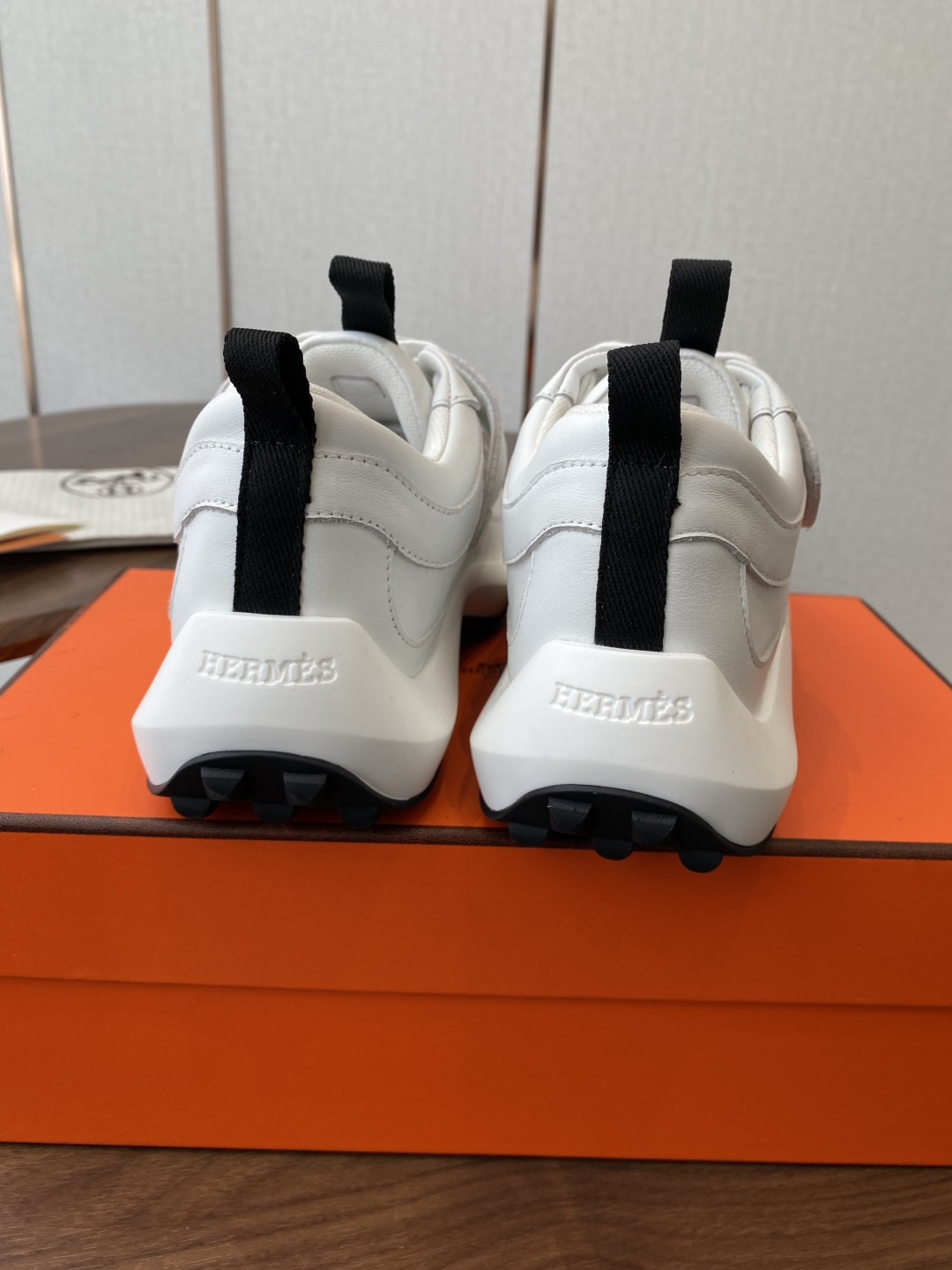 UA H**me5 Loop Sneaker