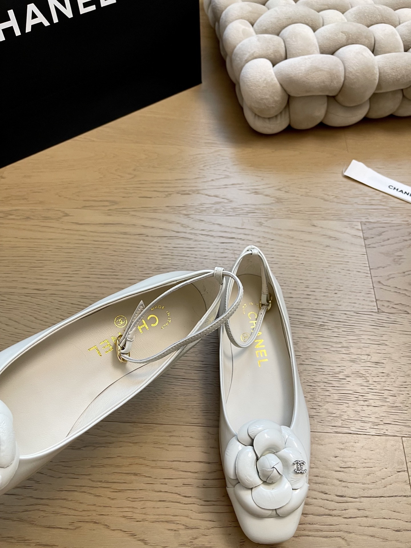 UA Ch**el Ballet Flats