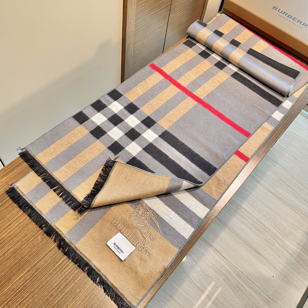 Bv*b*rry scarf 45x180cm