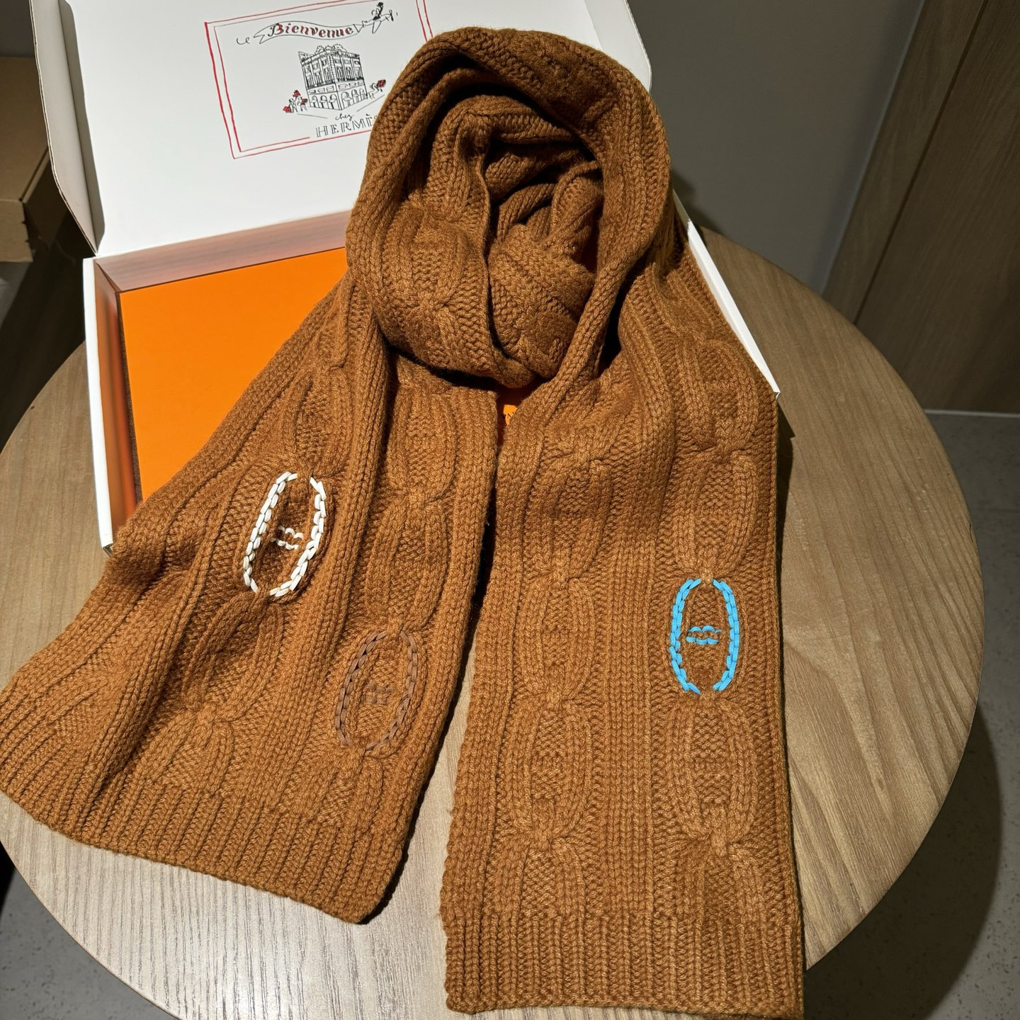 H**me5 scarf 30x200cm