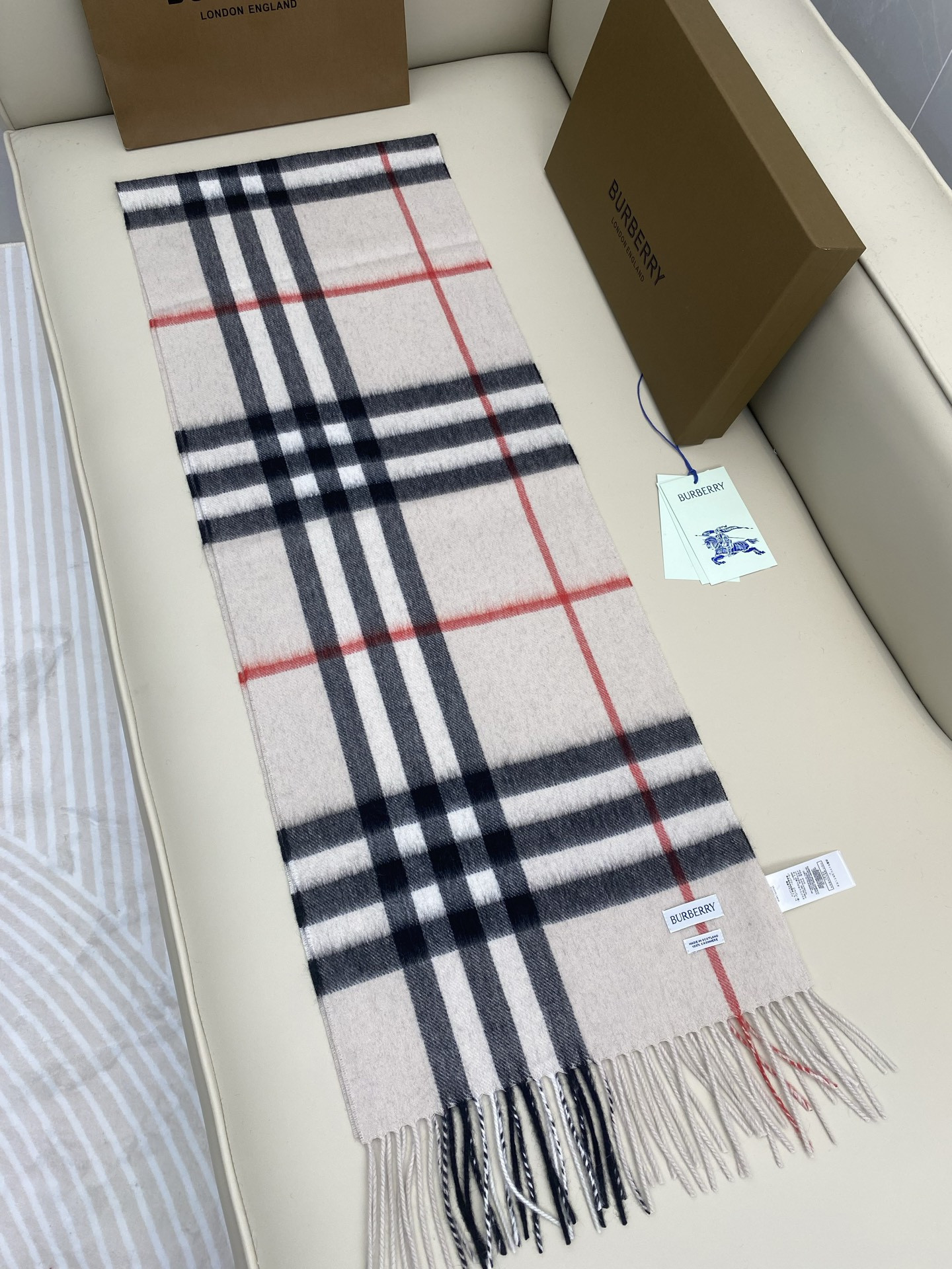 Bv*b*rry scarf 30x168cm 100% cashmere
