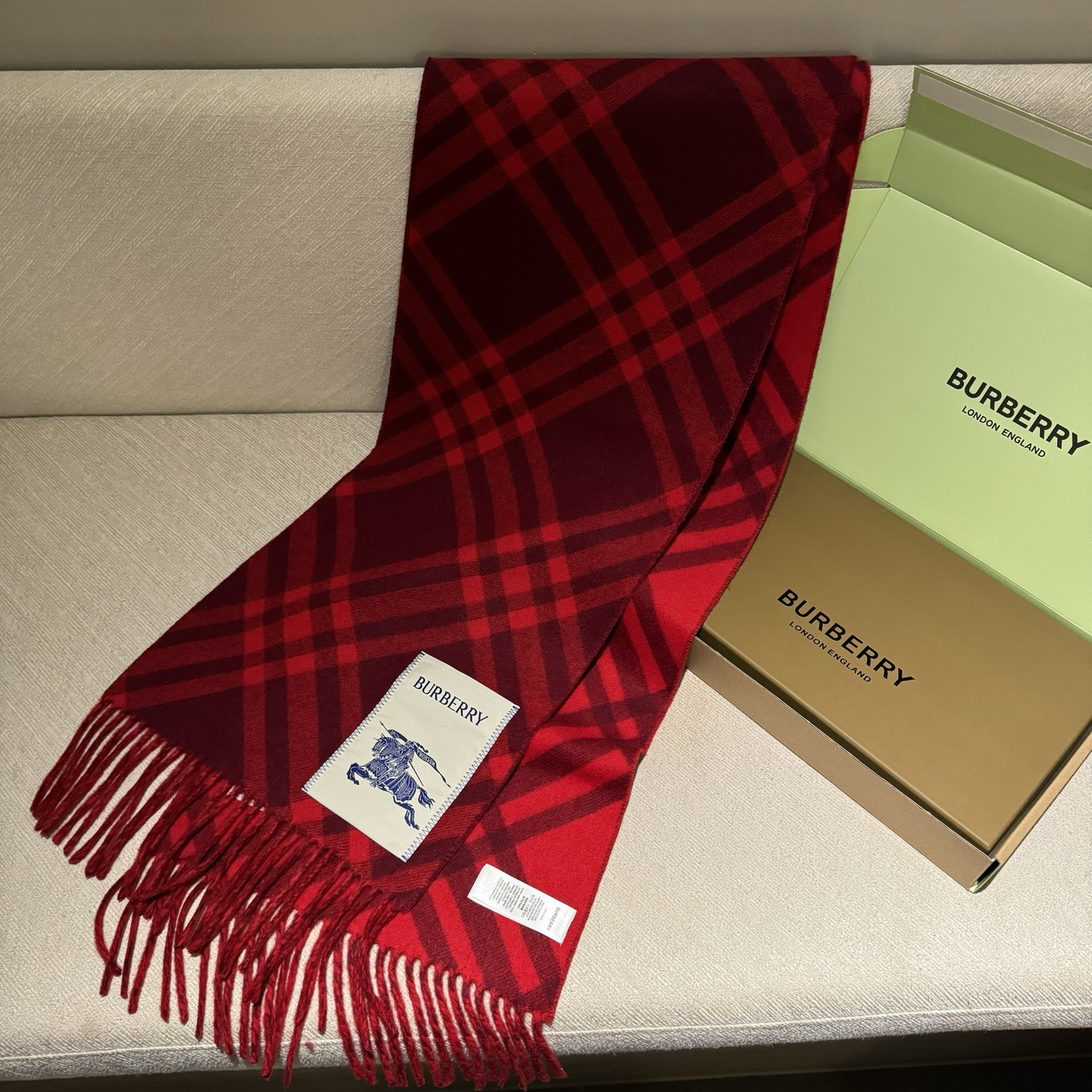 Bv*b*rry scarf 30x168cm 100% cashmere
