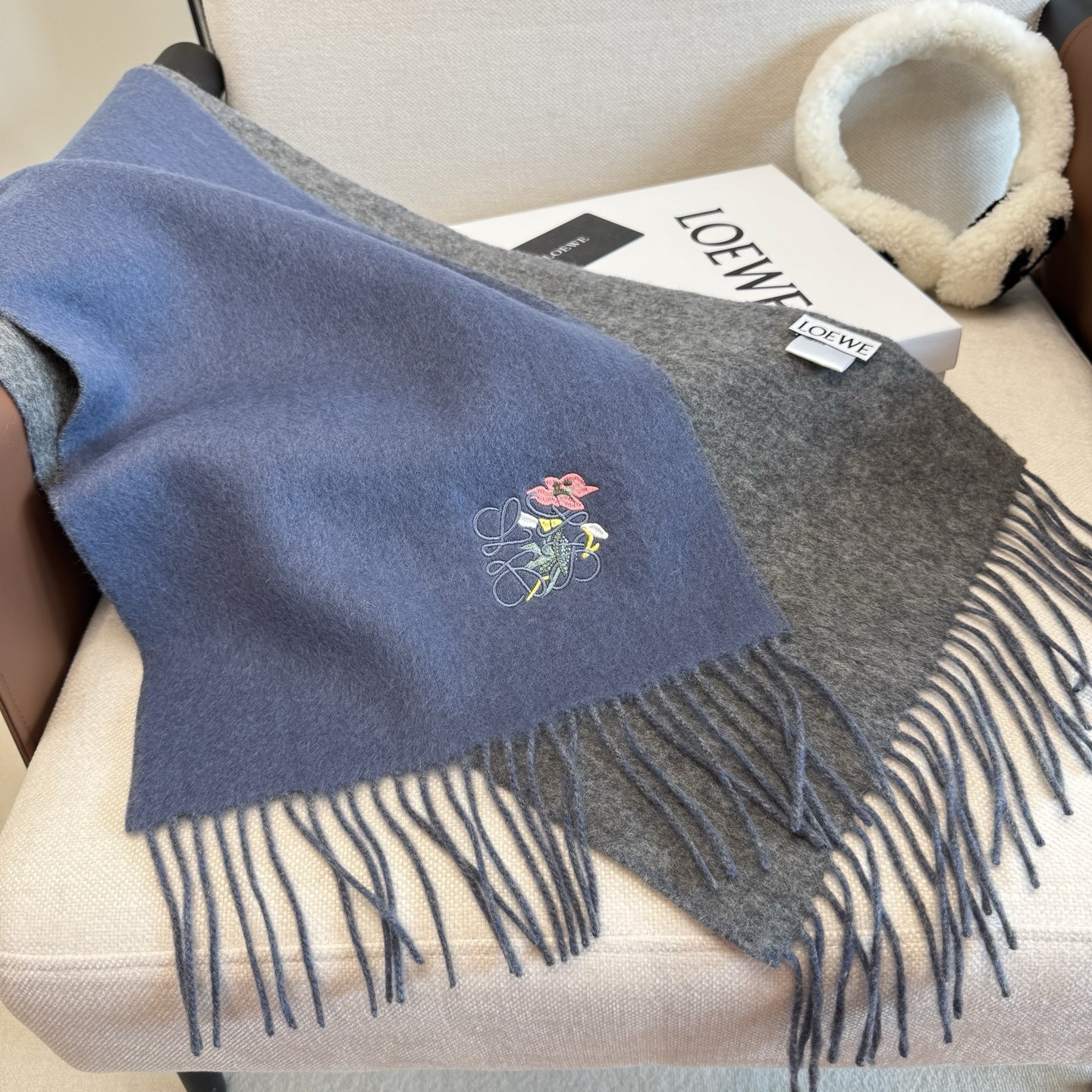 L0ew* scarf 35x180cm
