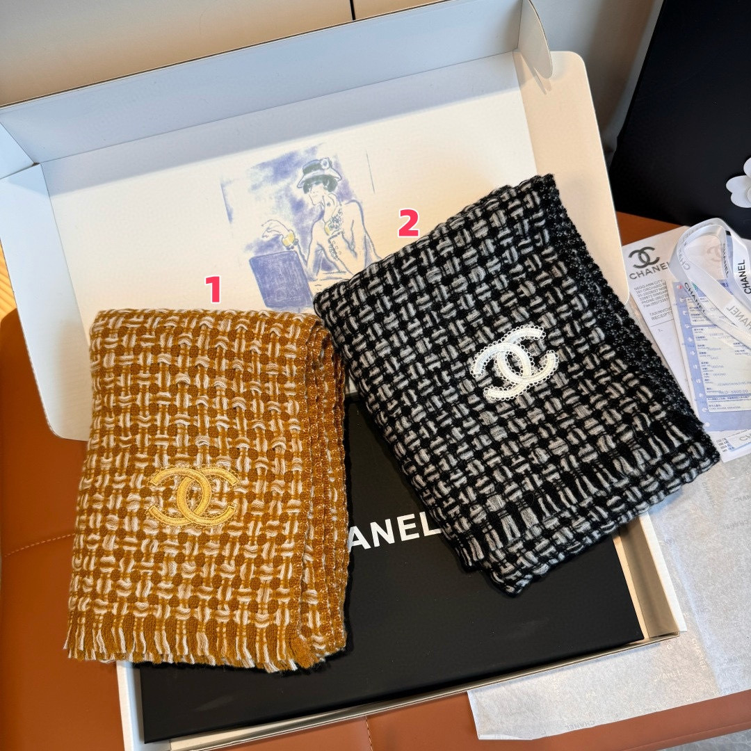 Ch**el scarf 38x185cm 100% cashmere